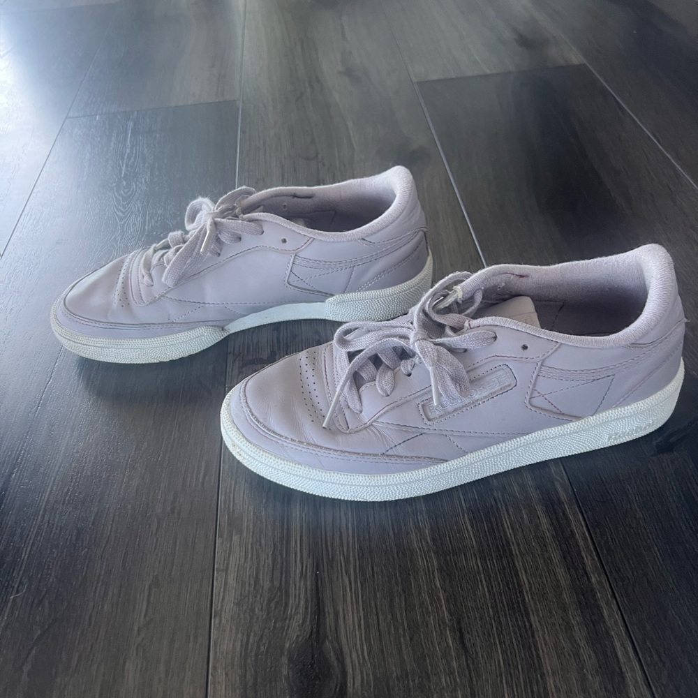 Reebok Sneakers
